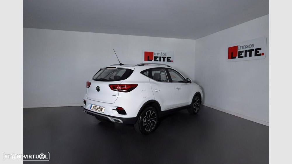 MG ZS - 22