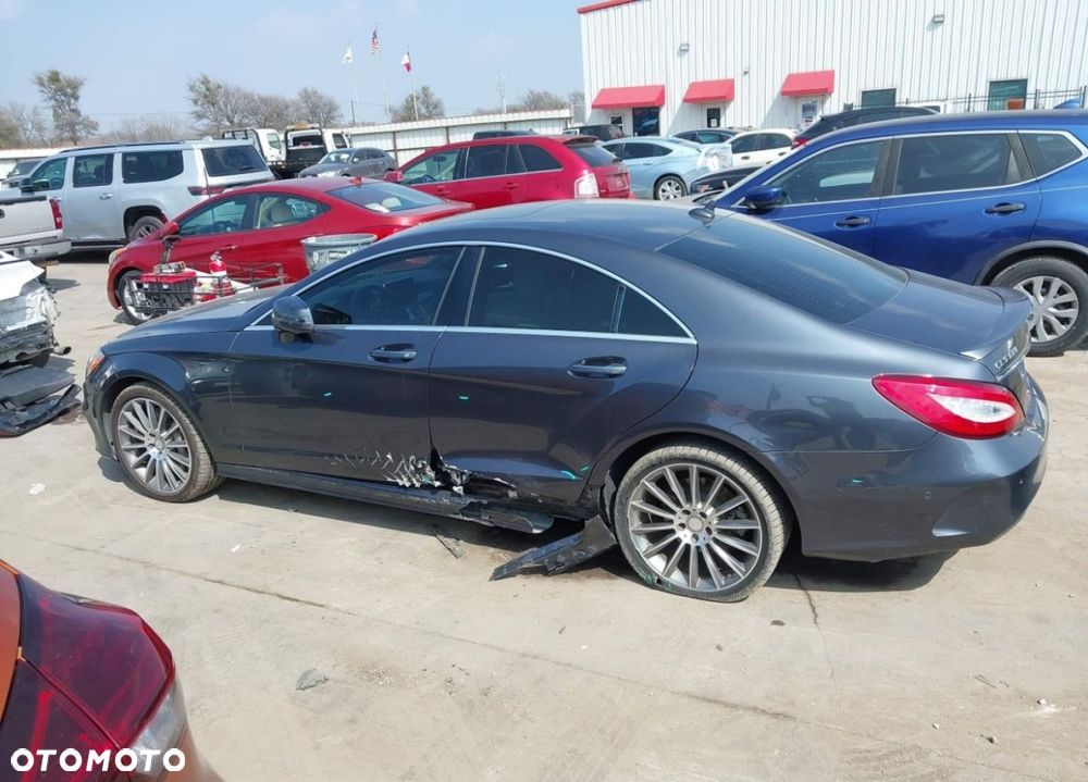 Mercedes-Benz CLS - 5