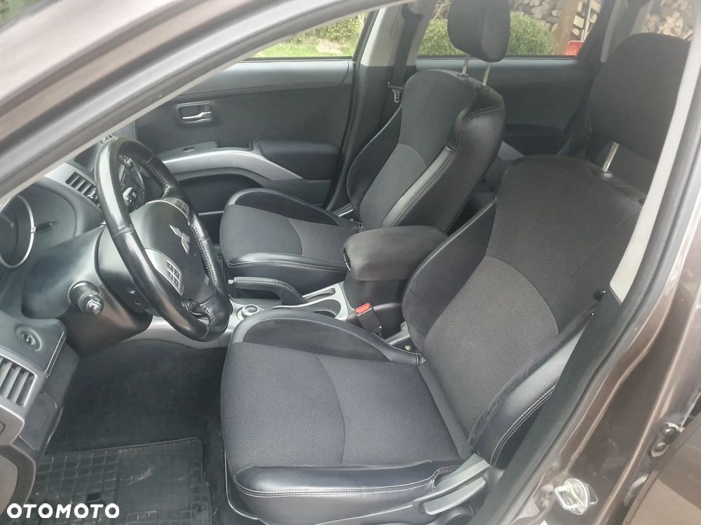 Mitsubishi Outlander 2.0 DID Instyle - 8