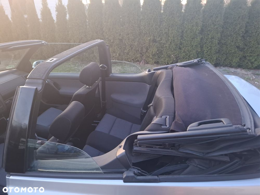 Volkswagen Golf 2.0 GTI - 8