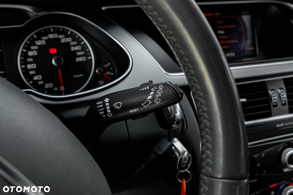 Audi A4 Avant 2.0 TDI DPF Attraction - 32