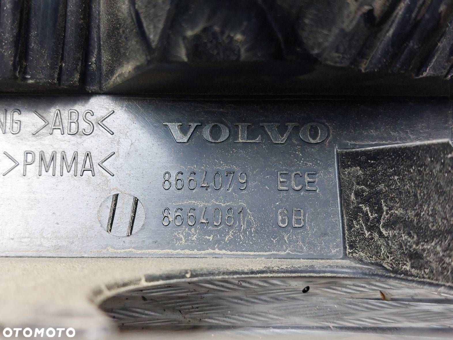 LAMPA LEWY TYŁ + PRAWY TYŁ VOLVO S60 I 8664080 8664079 - 8