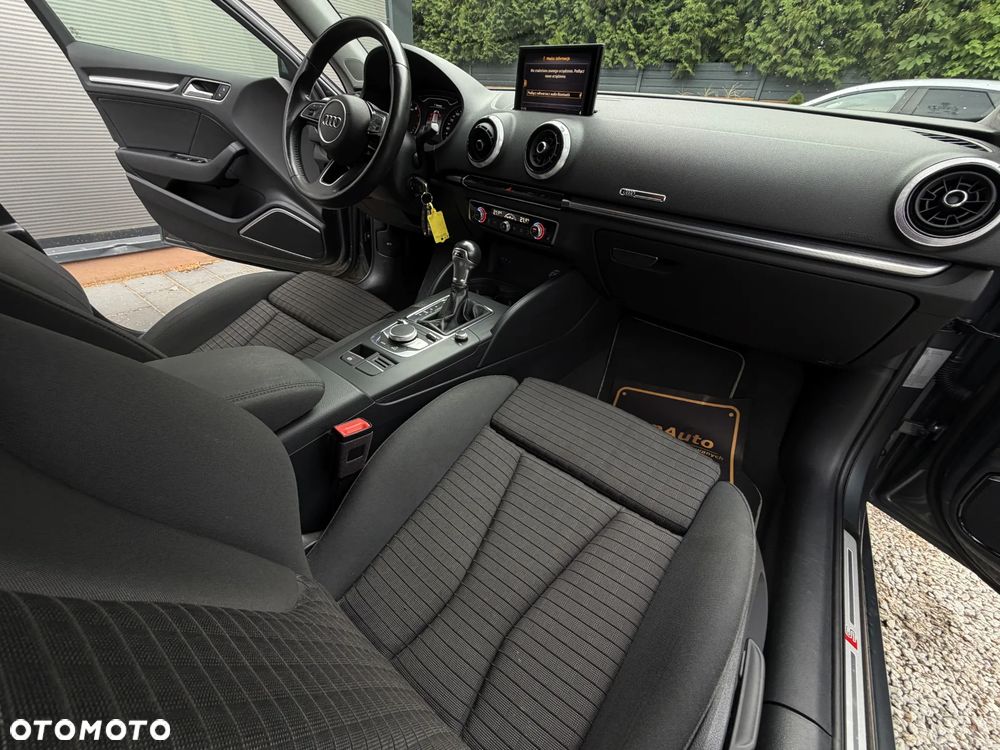 Audi A3 Sportback - 15
