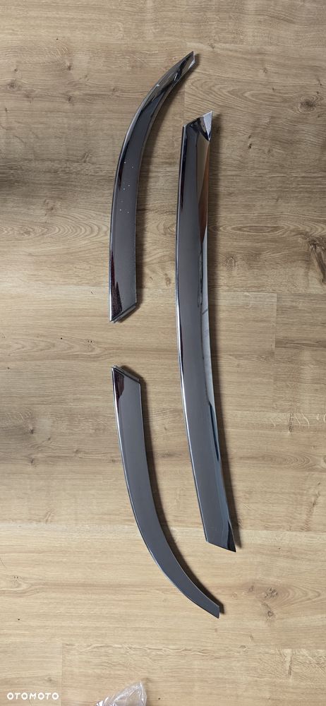 Listwy zderzaka przód Focus mk1 - 1