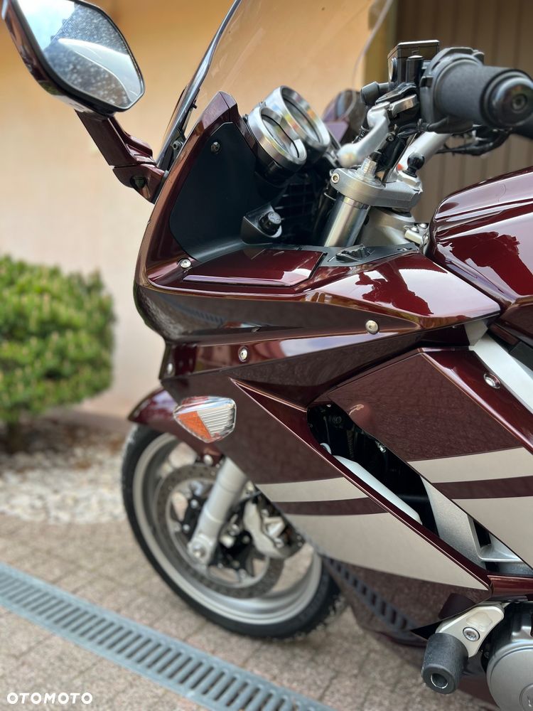 Yamaha FJR - 23