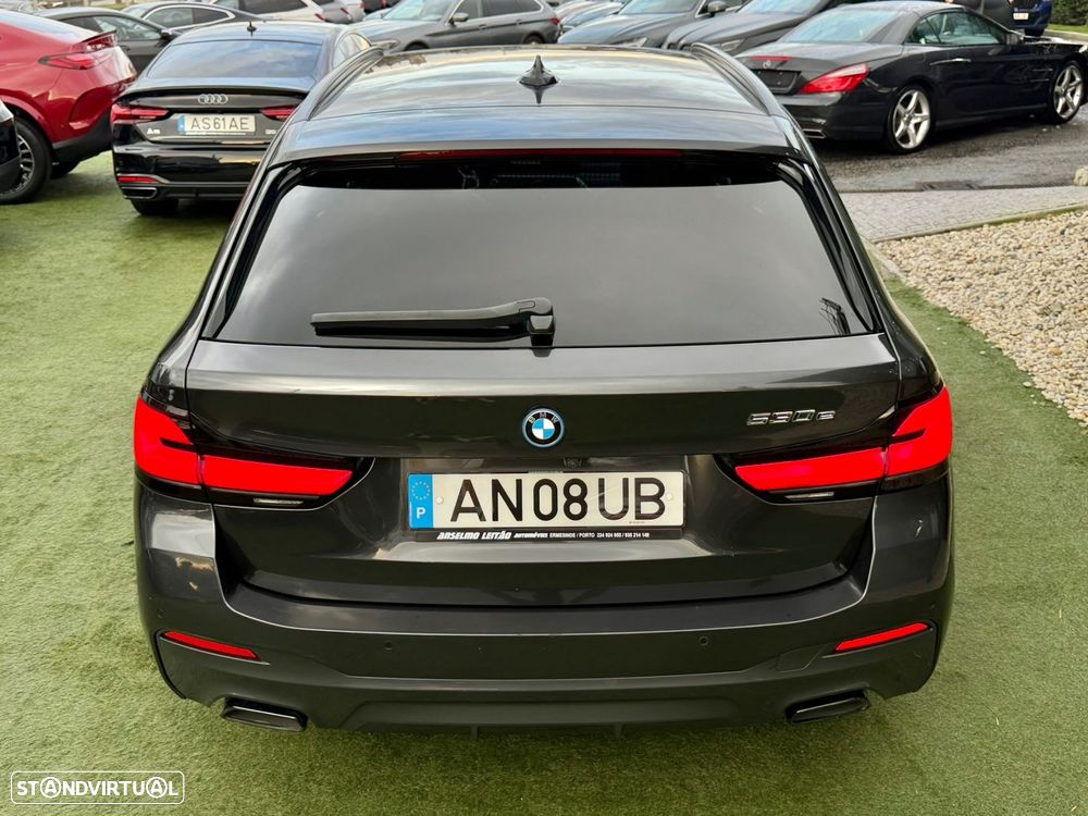 BMW 530 e Pack Desportivo M - 13