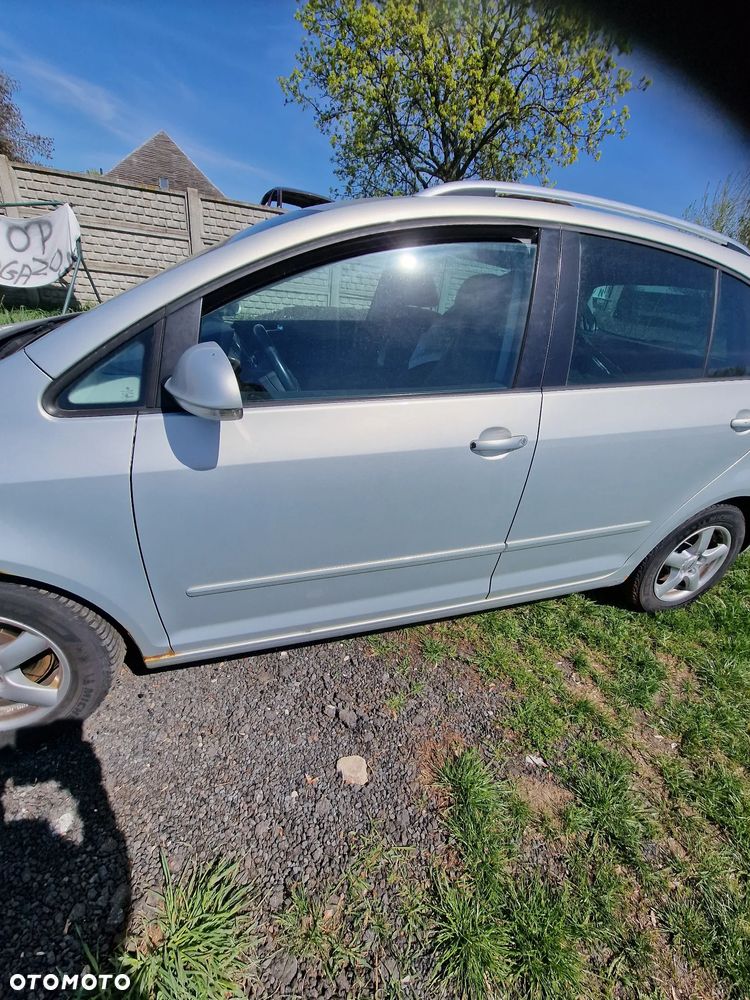 Drzwi  lewy  przód  vw golf  VI  plus  w  kolorze  LR7L - 1