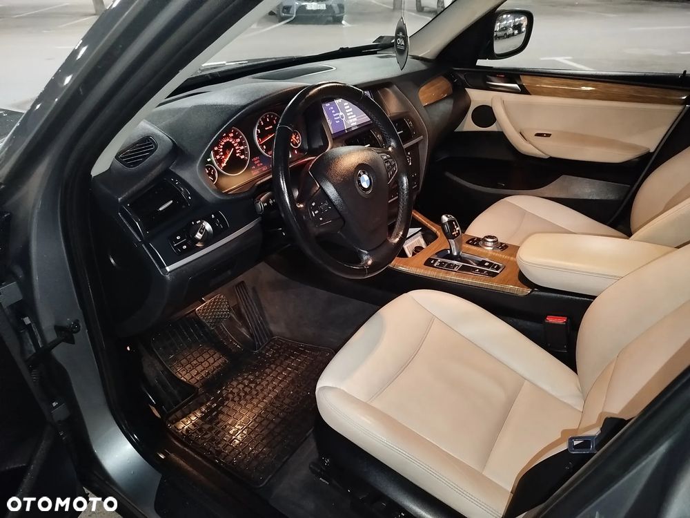 BMW X3 xDrive28i - 9