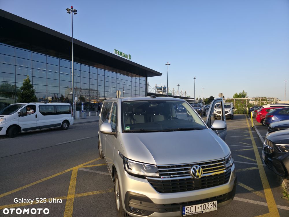 Volkswagen Caravelle 2.0 TDI L2 Comfortline 4Motion - 2
