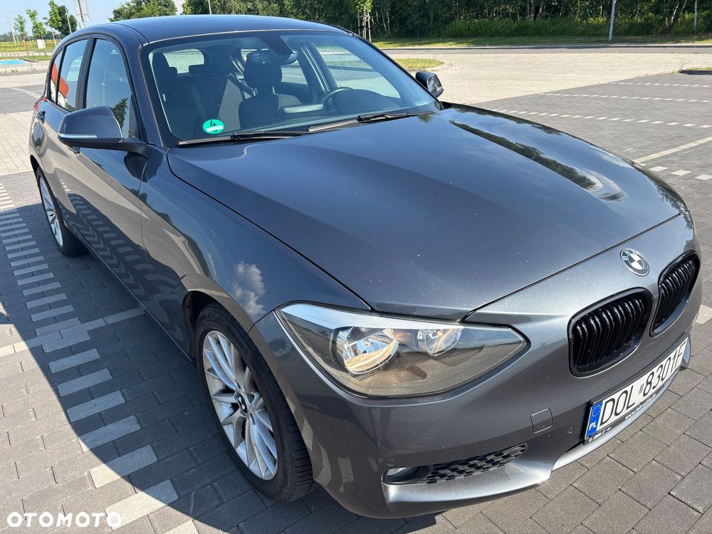 BMW Seria 1 118d DPF - 8