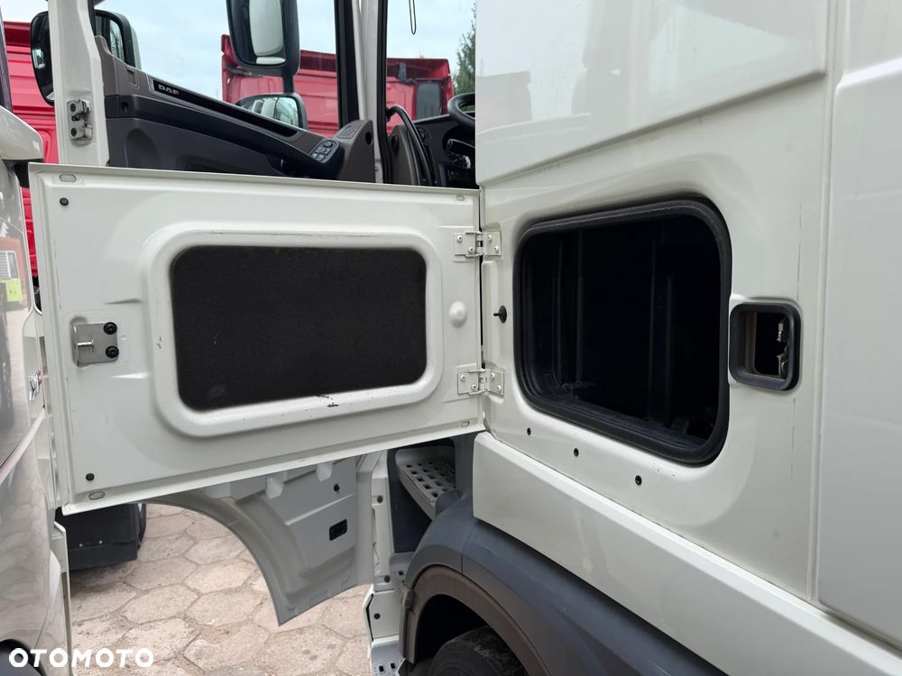 DAF XF 106 480 / MEGA LOW DECK / 6 SZTUK DO WYBORU / NOWY TACHOGRAF / NAJWYŻSZA KABINA SUPER SPACE CAB / LODÓWKA / 2018 ROK !! - 29