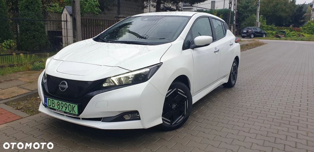 Nissan Leaf - 1