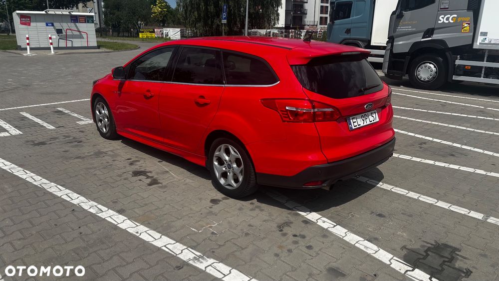 Ford Focus 1.5 TDCi ST-Line Red - 4