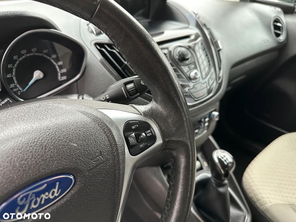 Ford Tourneo Courier 1.0 EcoBoost Titanium - 20