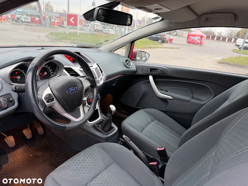 Ford Fiesta 1.25 Titanium - 10