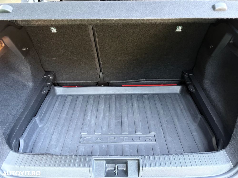 Renault Captur MHEV 140 Techno - 25