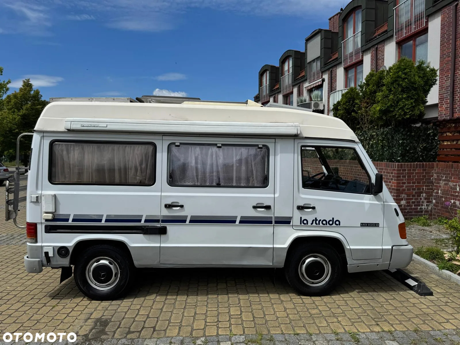 Mercedes-Benz MB 100 - 13