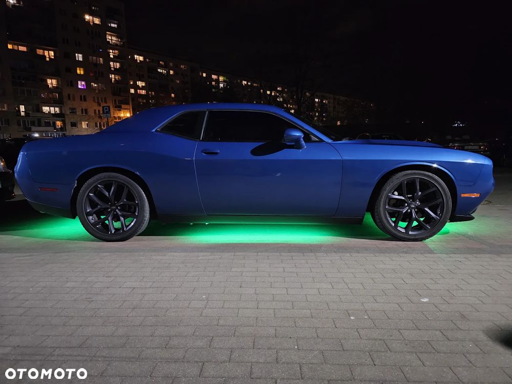 Dodge Challenger 5.7 R/T - 1
