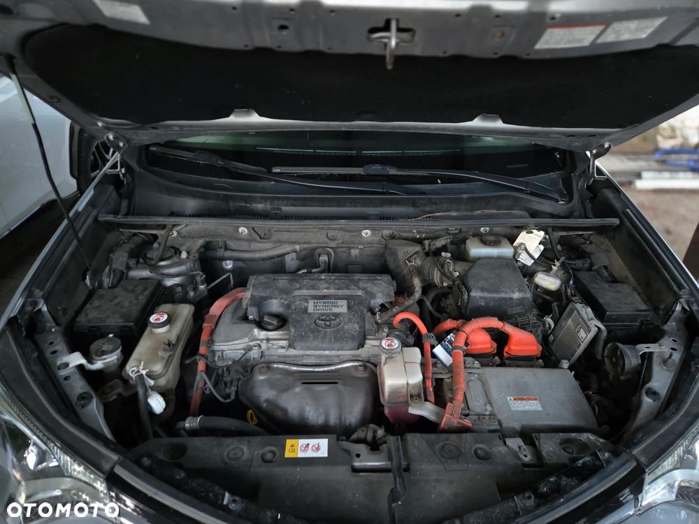 Toyota RAV4 - 10