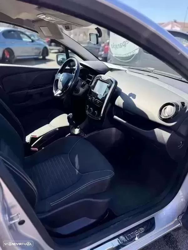 Renault Clio 0.9 TCE Limited - 12