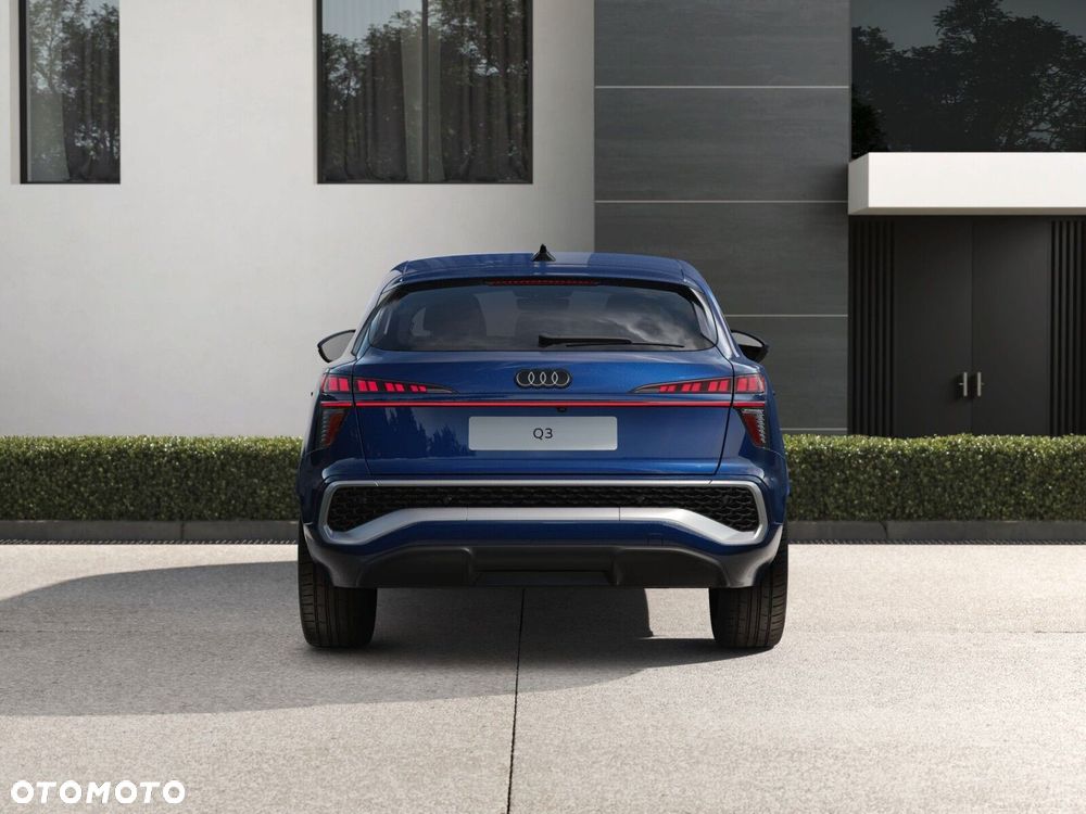 Audi Q3 Sportback - 4