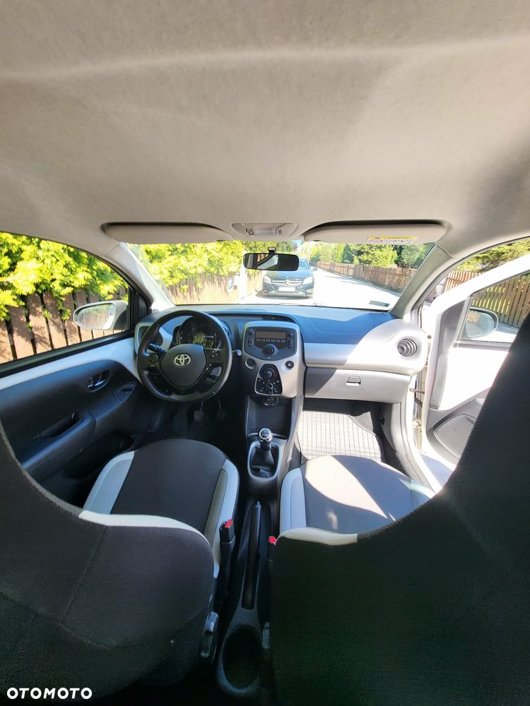Toyota Aygo 1.0 VVT-i Sprint EU6 - 13