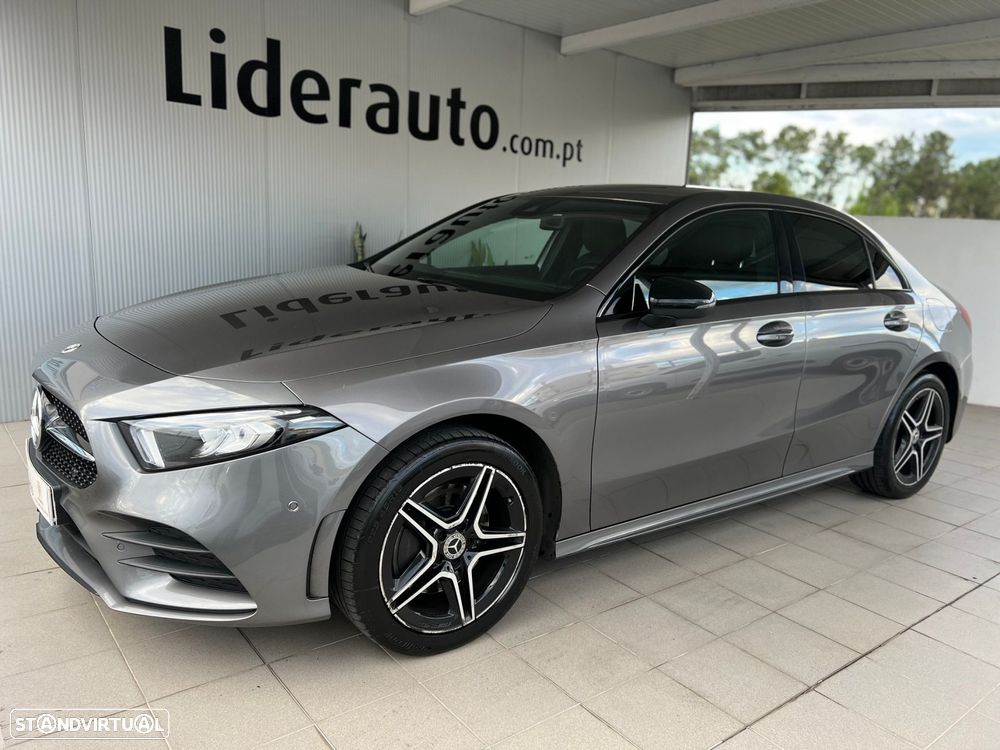Mercedes-Benz A 250 Limousine e AMG Line - 3