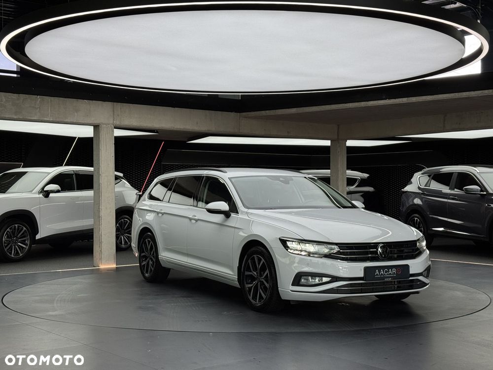 Volkswagen Passat - 8