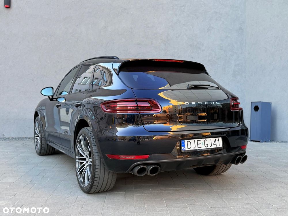 Porsche Macan - 10