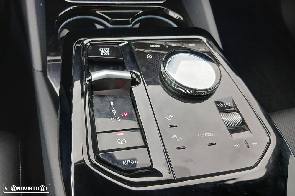 BMW 520 d Pack Desportivo M Pro - 10