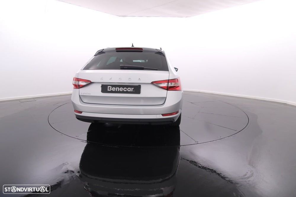 Skoda Superb Break 2.0 TDI Ambition DSG - 6