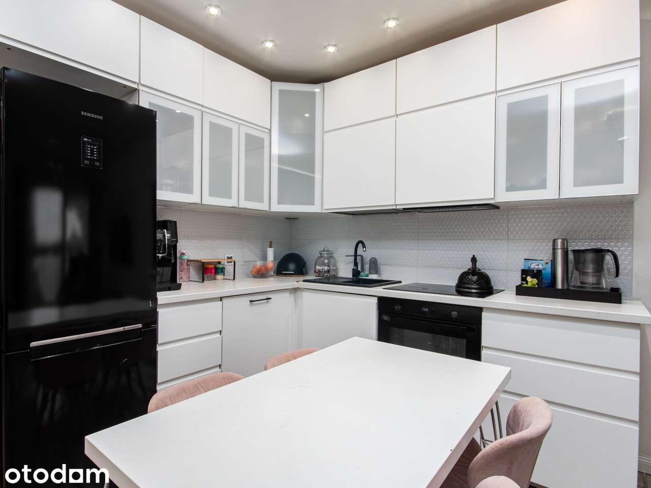 3 POKOJE W CENTRUM MŁAWY - DUŻY BALKON - NOWY BLOK - DOBRY STANDARD!