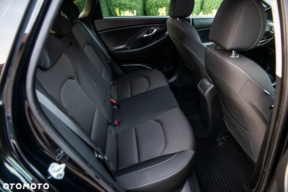 Hyundai i30 1.4 T-GDI YES!+ - 36