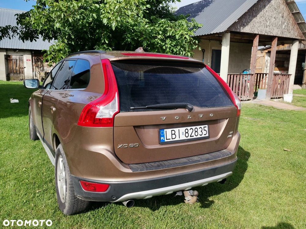 Volvo XC 60 D5 AWD - 6