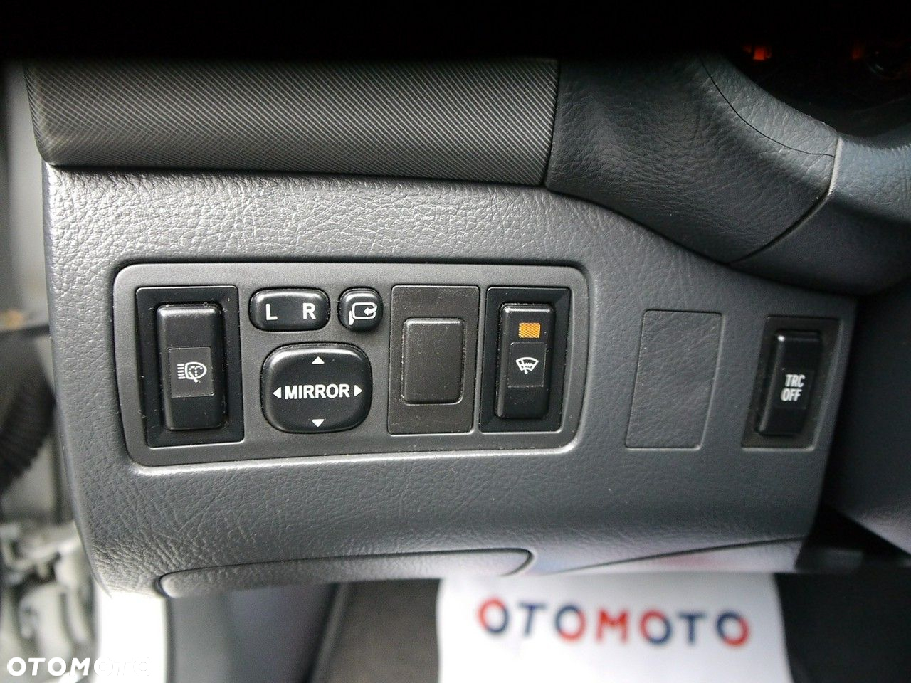 Toyota Avensis 1.8 VVT-i Sol - 29