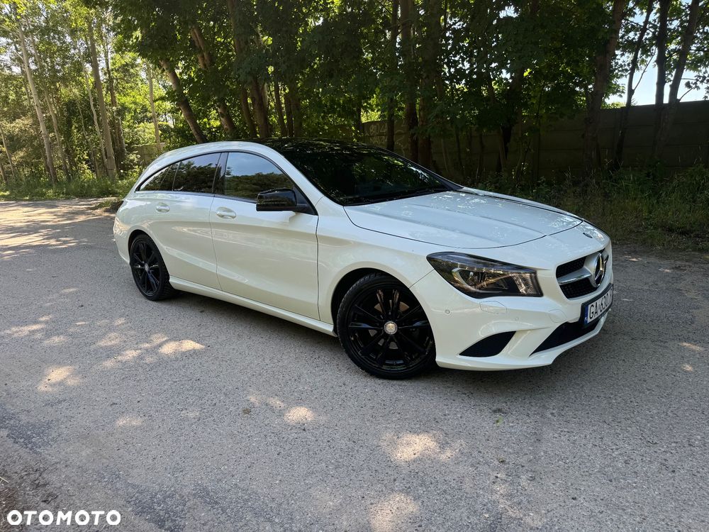 Mercedes-Benz CLA 200 7G-DCT - 3