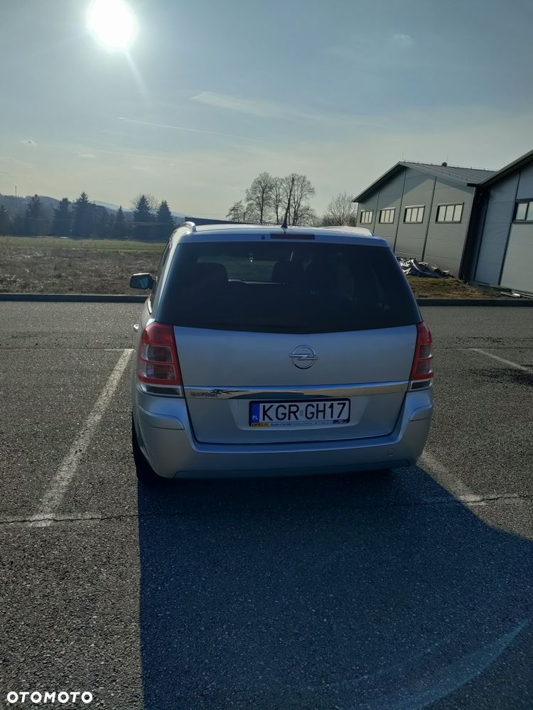 Opel Zafira - 3