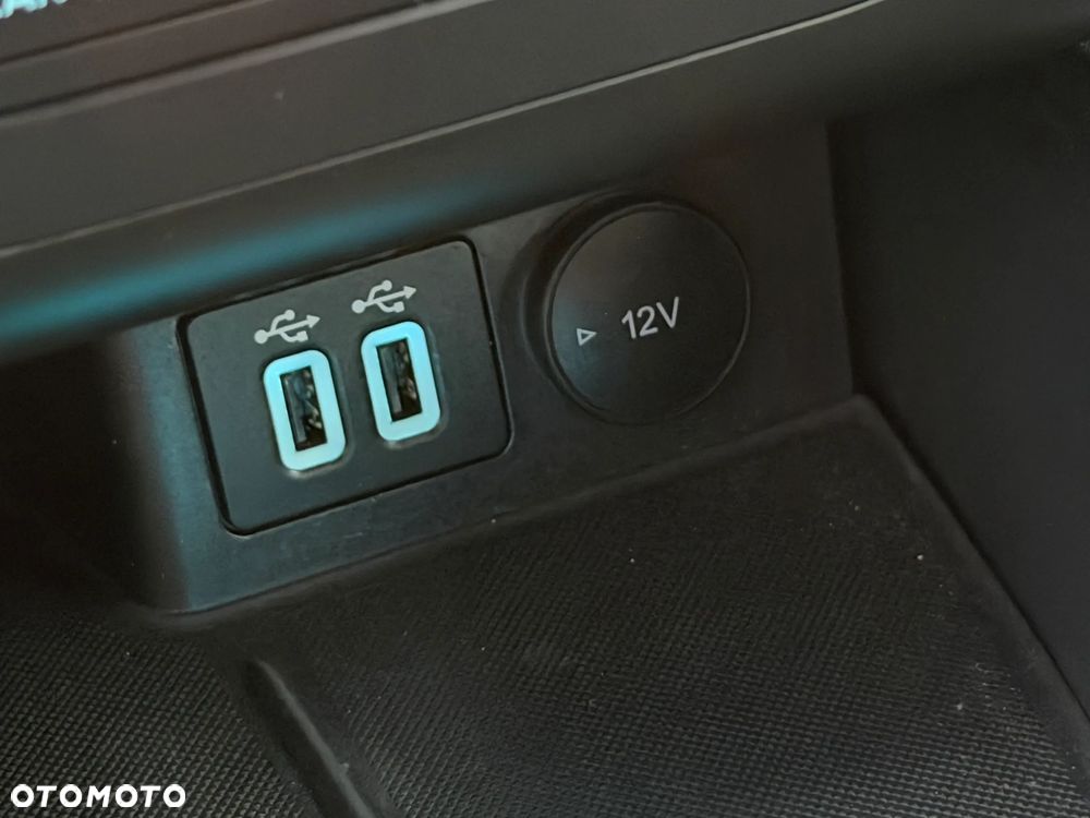 Ford Focus 1.0 EcoBoost Hybrid COOL&CONNECT DESIGN - 25