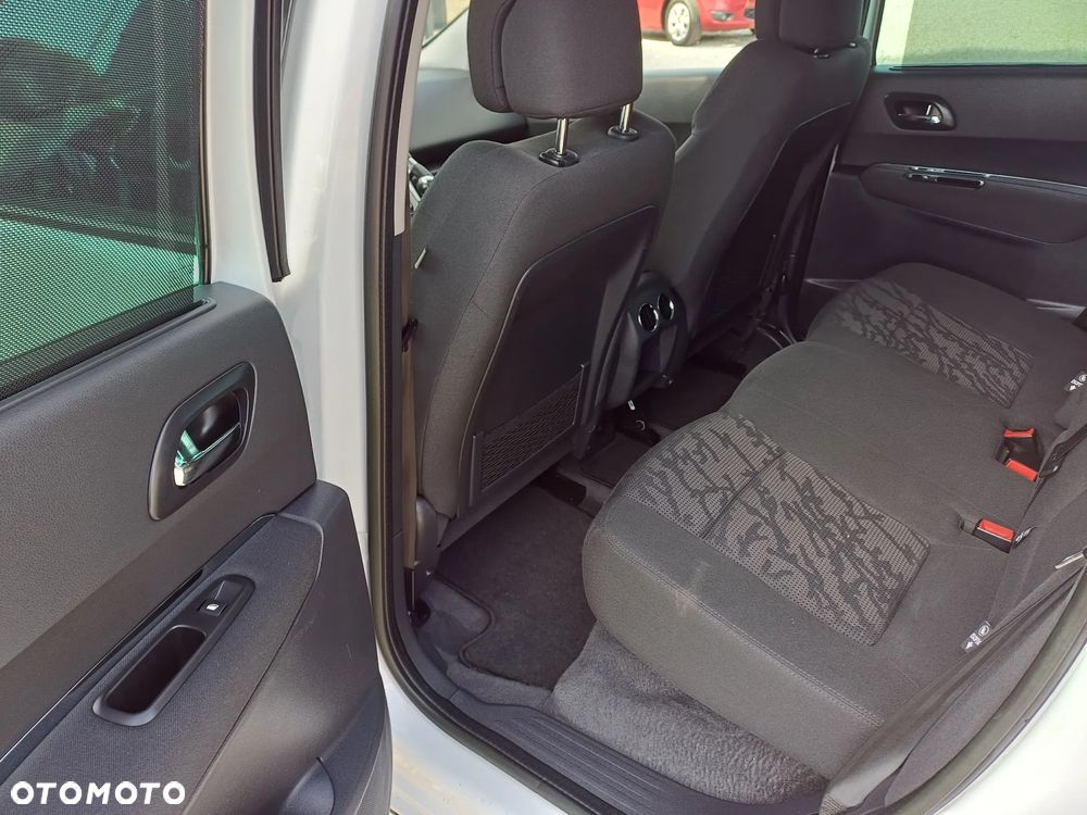 Peugeot 3008 HDi FAP 150 Platinum - 23