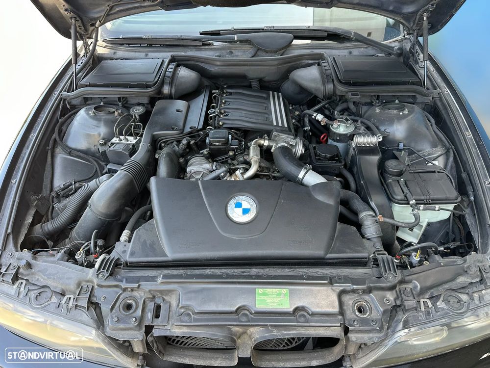 BMW E39 520d de 2001 para peças - 7