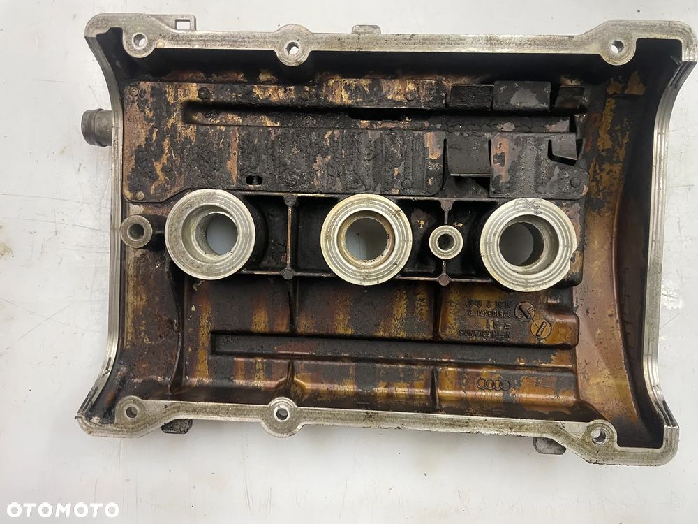 Pokrywa zaworów lewa vw Passat B5 FL 2.8 AMX 078103471R - 2