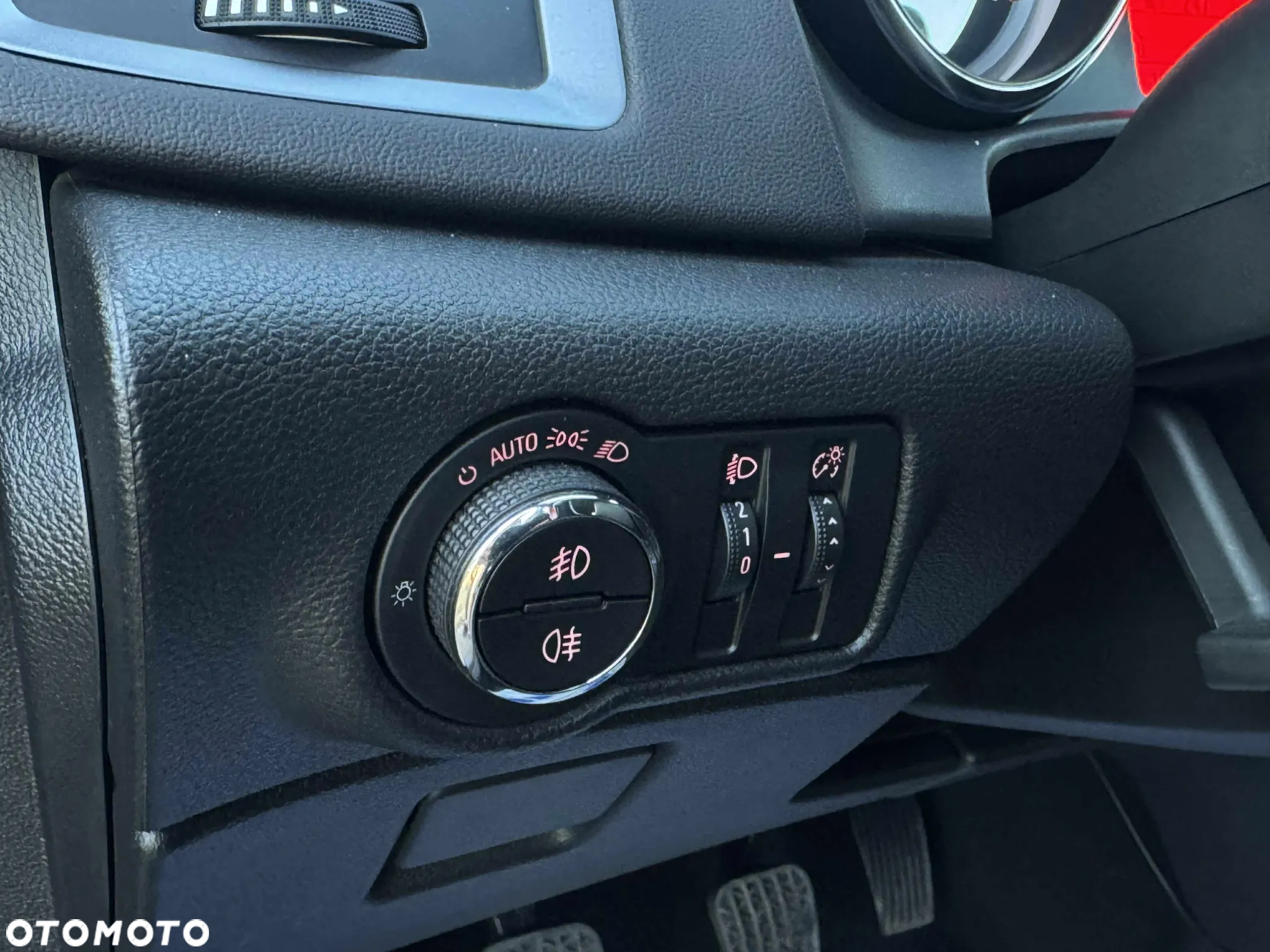 Opel Astra 1.4 Turbo ENERGY - 25
