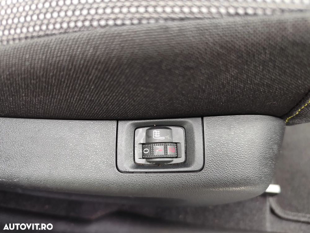 Citroën C3 Pure Tech 82 SHINE - 7