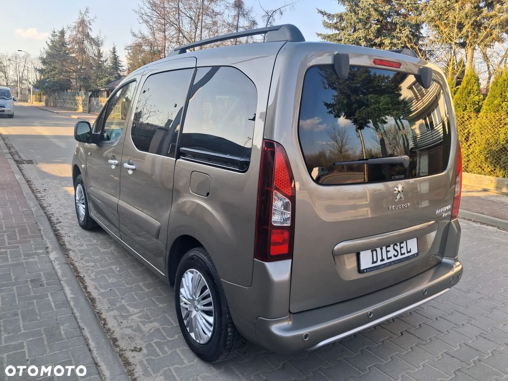 Peugeot Partner HDi FAP 115 Style - 9