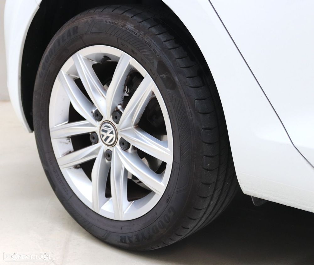 VW Golf 1.0 TSI Trendline Pack - 17