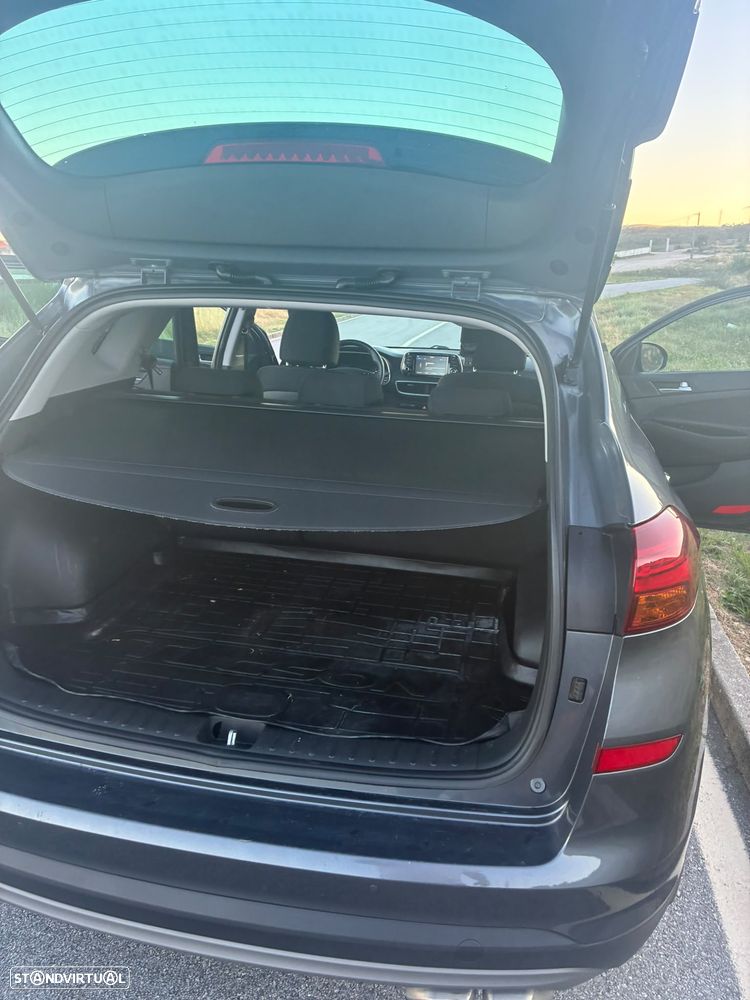 Hyundai Tucson - 16