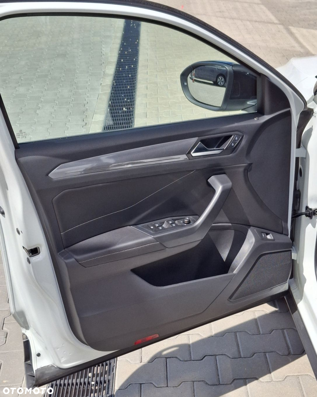 Volkswagen T-Roc 1.5 TSI Style - 8