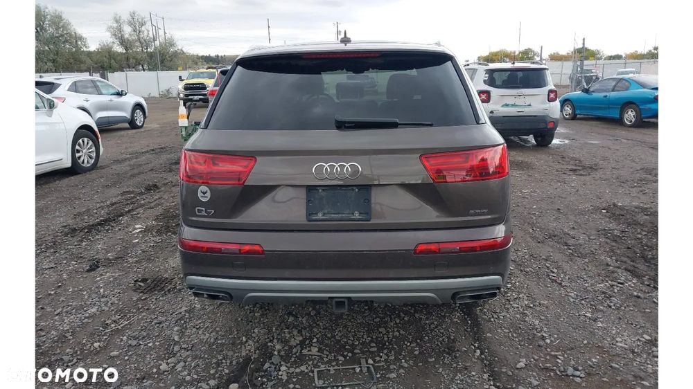 Audi Q7 - 9