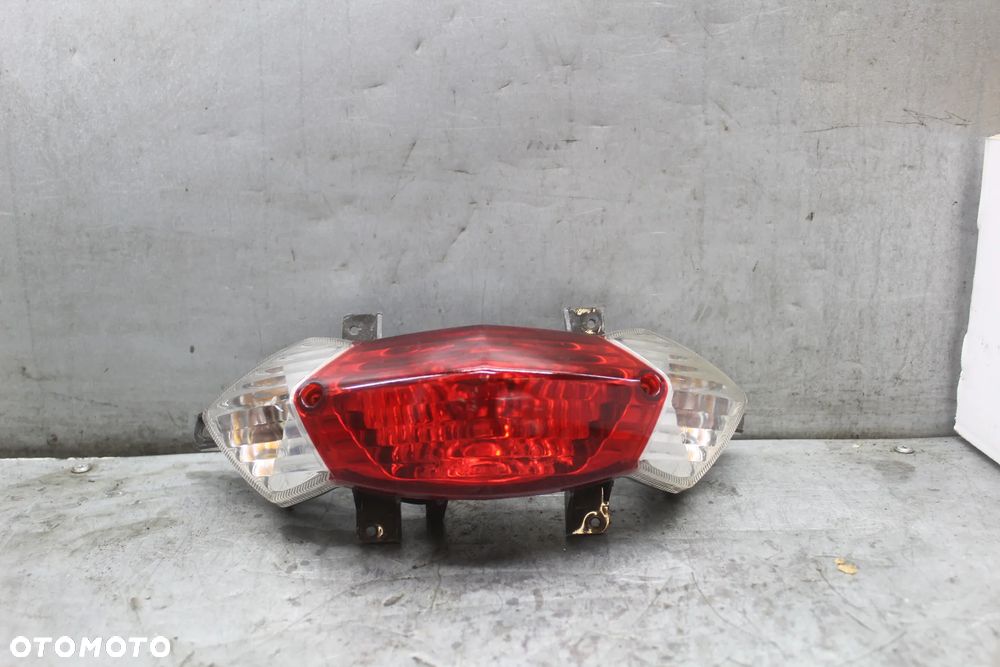 Peugeot Kisbee lampa tył tylna klosz kierunkowskaz - 1