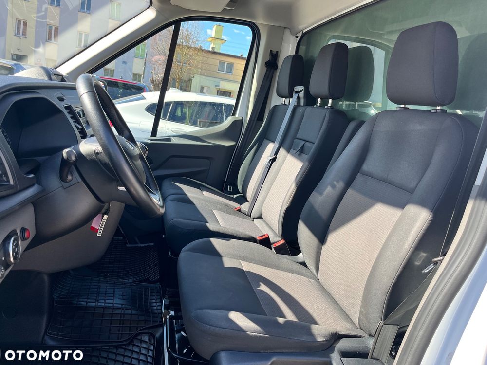 Ford Transit - 21